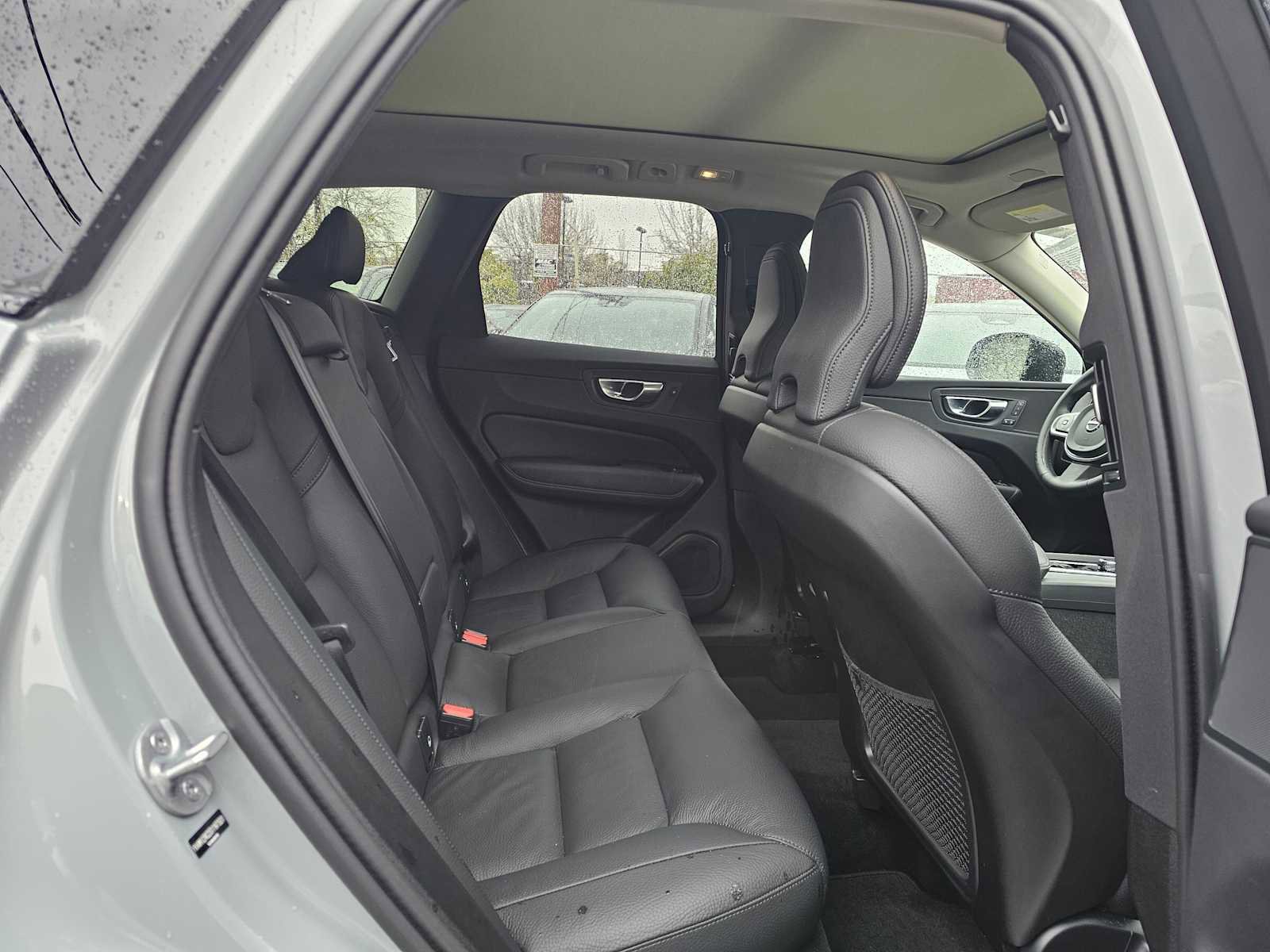 Certified 2025 Volvo XC60 B5 Plus image 13