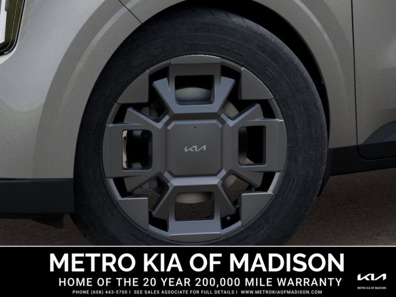 New 2026 Kia Carnival EX image 9