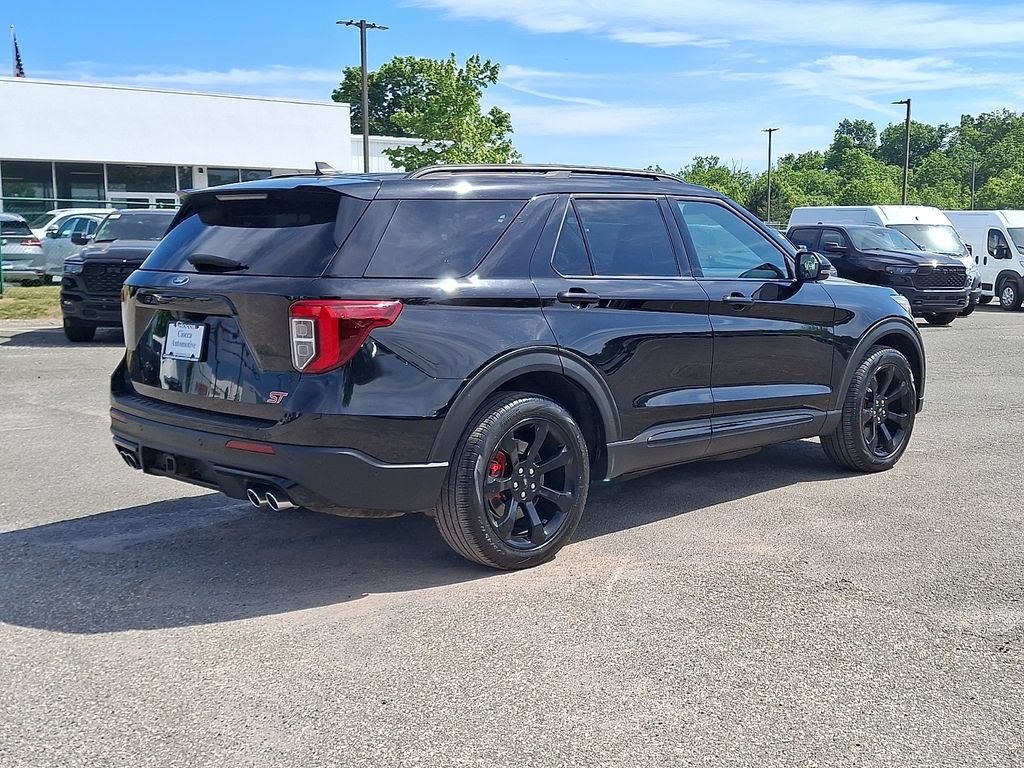Used 2022 Ford Explorer ST w/ Equipment Group 401A AWD/4WD image 9