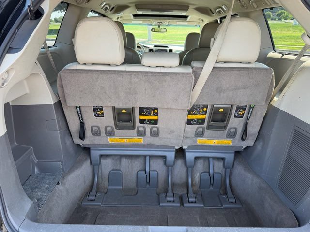 Used 2014 Toyota Sienna XLE w/ Entertainment Package AWD/4WD image 29