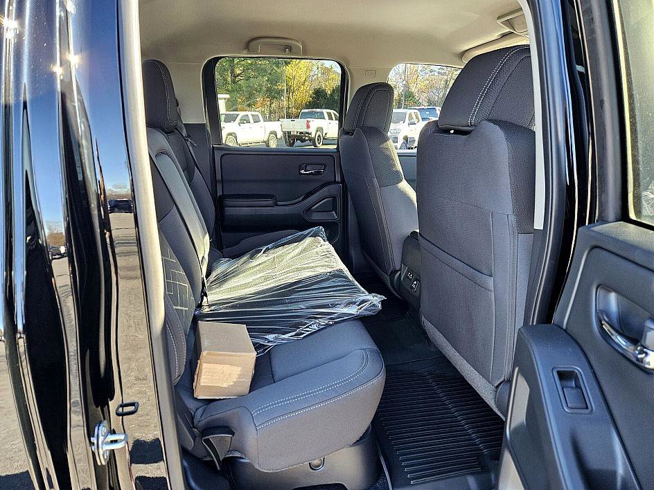 New 2026 Nissan Frontier SV image 14