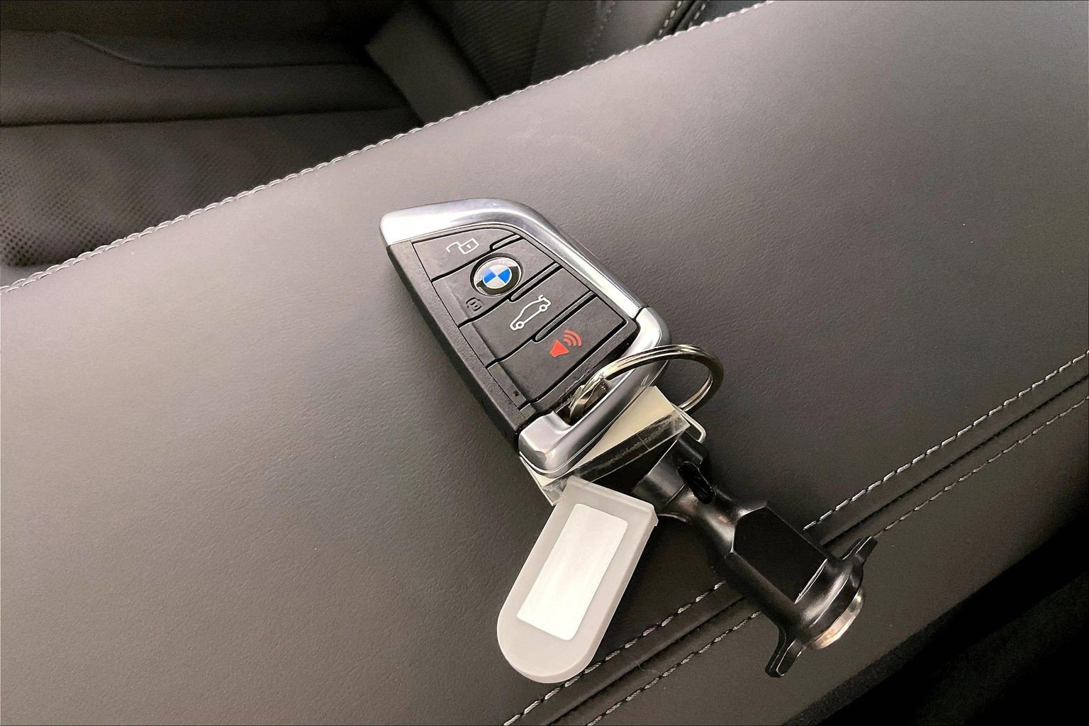 Used 2025 BMW M4 Coupe w/ Executive Package RWD image 28