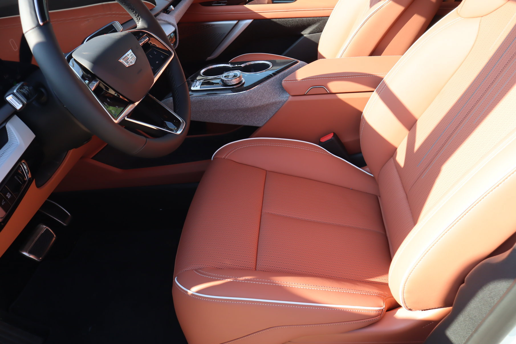 New 2027 Cadillac Optiq Premium Luxury AWD/4WD image 13