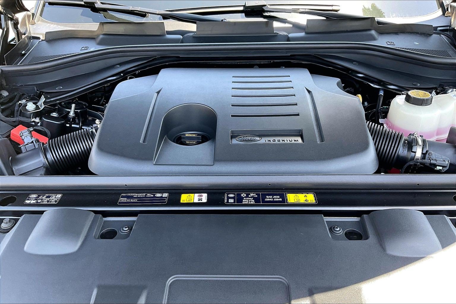 New 2027 Land Rover Range Rover Sport Dynamic SE AWD/4WD image 18