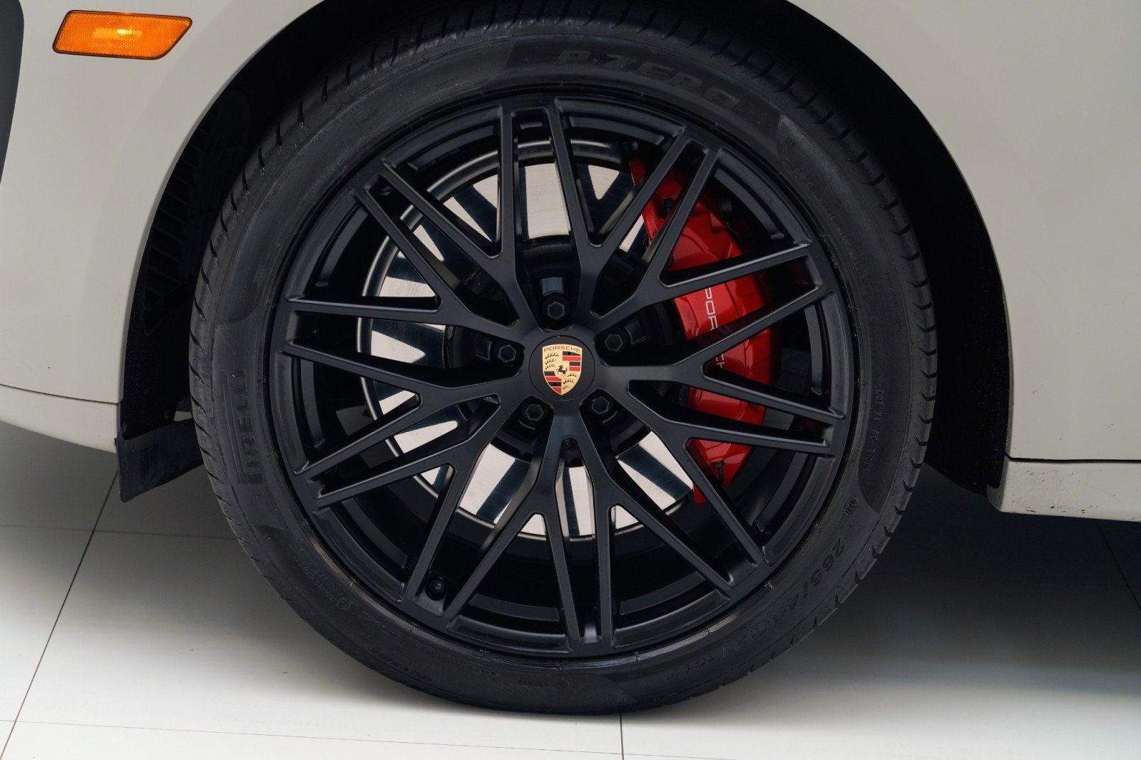Certified 2023 Porsche Macan GTS AWD/4WD image 12