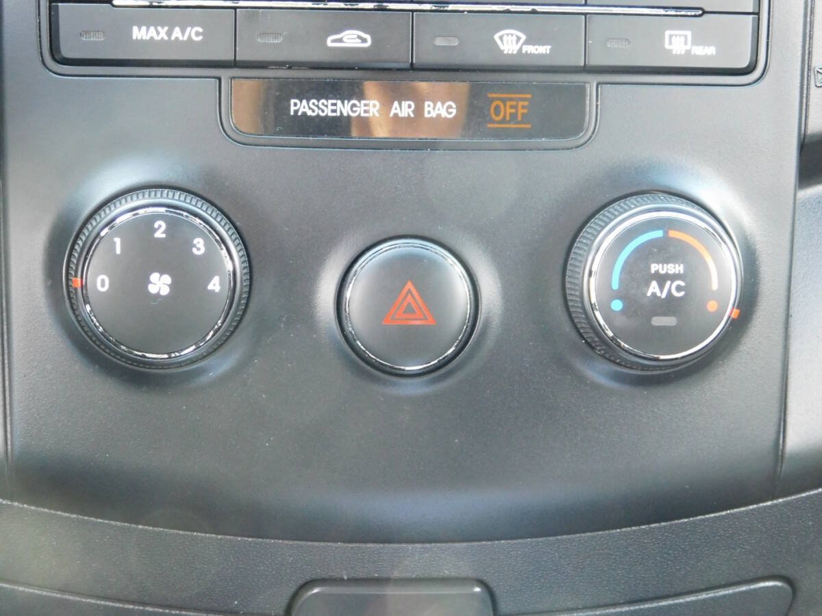 Used 2009 Hyundai Elantra w/ Premium-Sport Pkg 2 FWD image 11