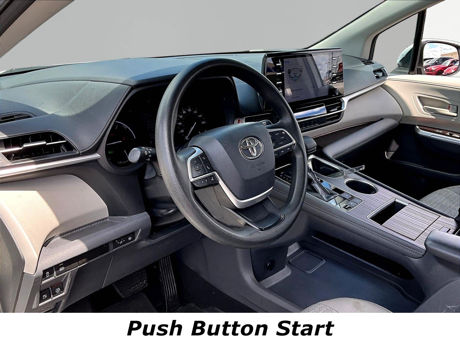 Used 2021 Toyota Sienna LE FWD image 17