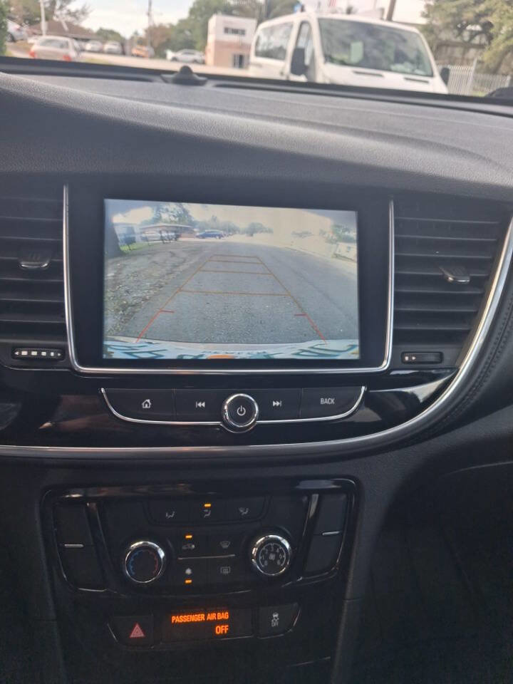 Used 2019 Buick Encore Preferred AWD/4WD image 4