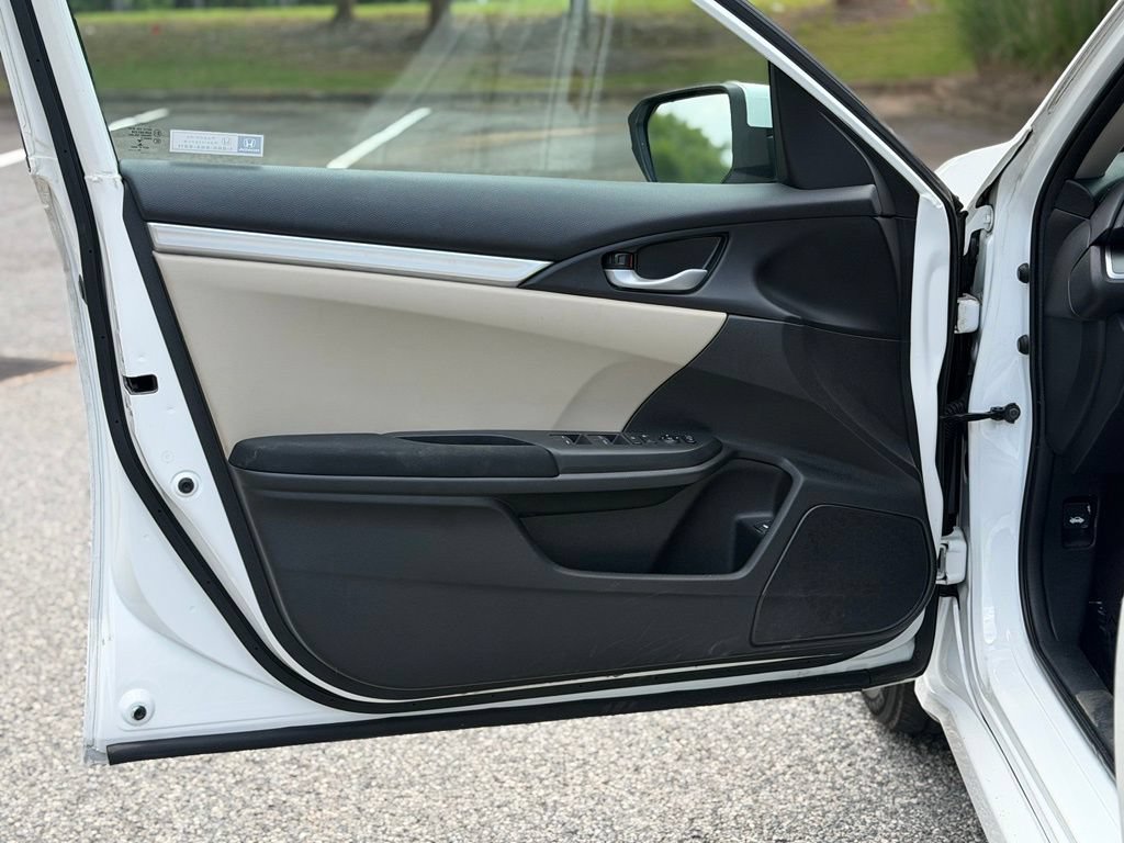 Used 2018 Honda Civic LX image 9