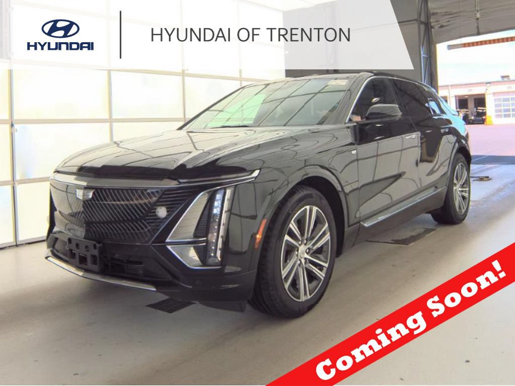 Used 2024 Cadillac Lyriq Luxury AWD/4WD video 1