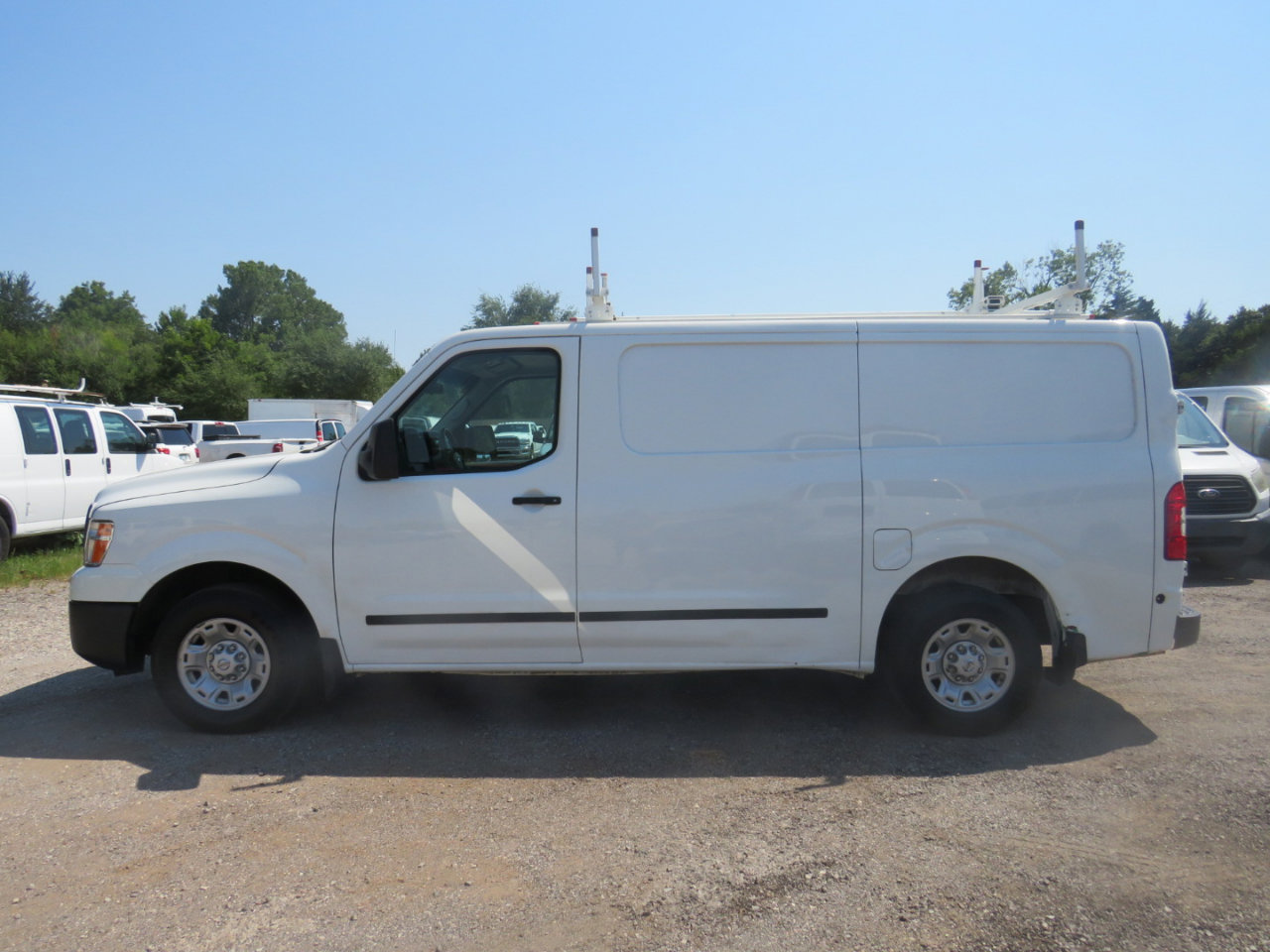 Used 2020 Nissan NV 2500 SV w/ Navigation Package image 16