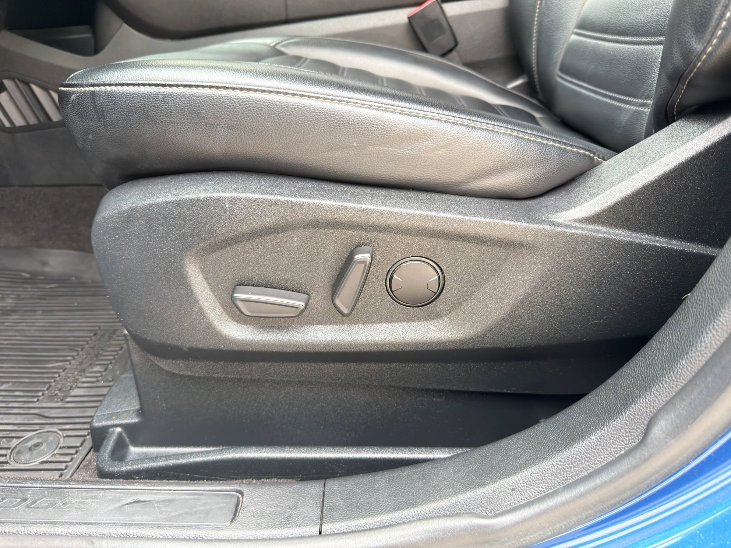 Used 2020 Ford Edge SEL w/ Convenience Package image 23