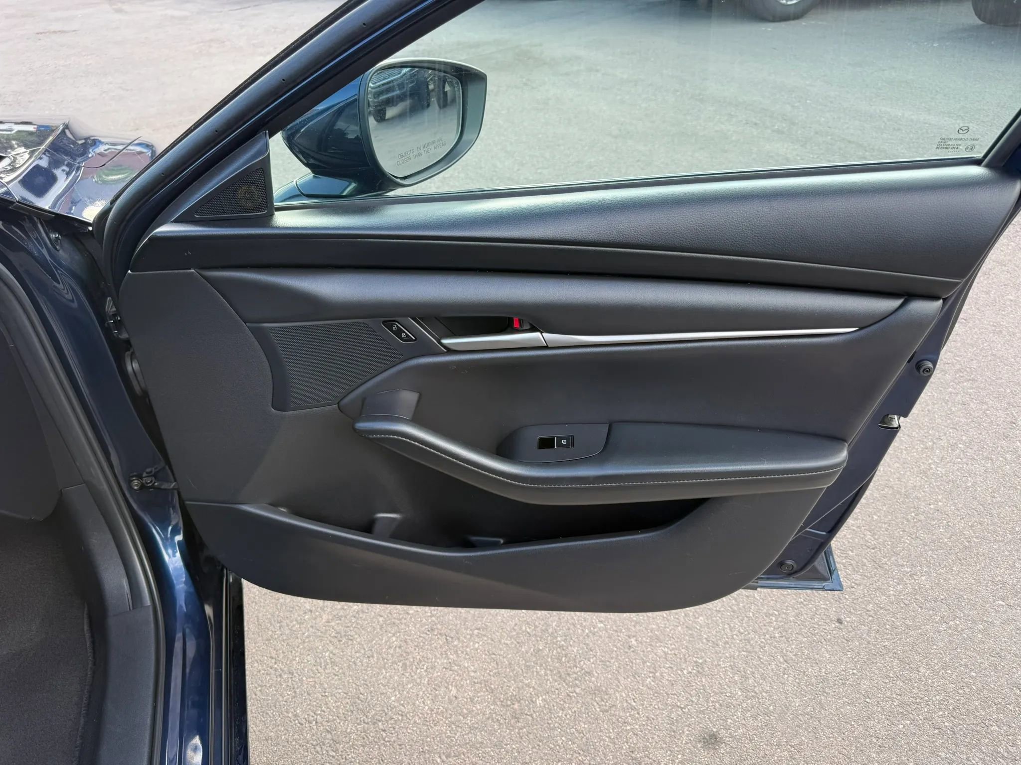 Used 2021 MAZDA MAZDA3 s FWD image 23