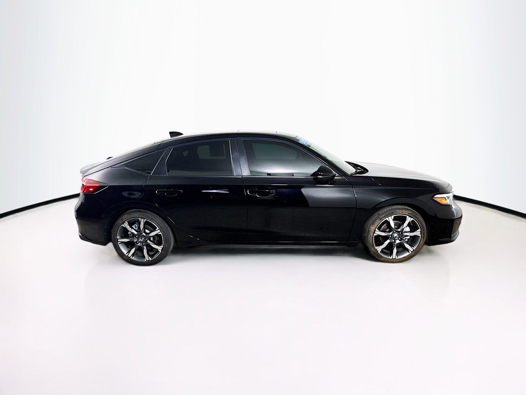 Certified 2025 Honda Civic Sport Touring image 2