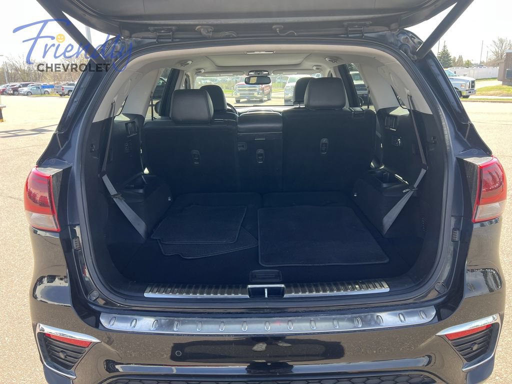 Used 2019 Kia Sorento SX w/ SX Touring Package AWD/4WD image 12