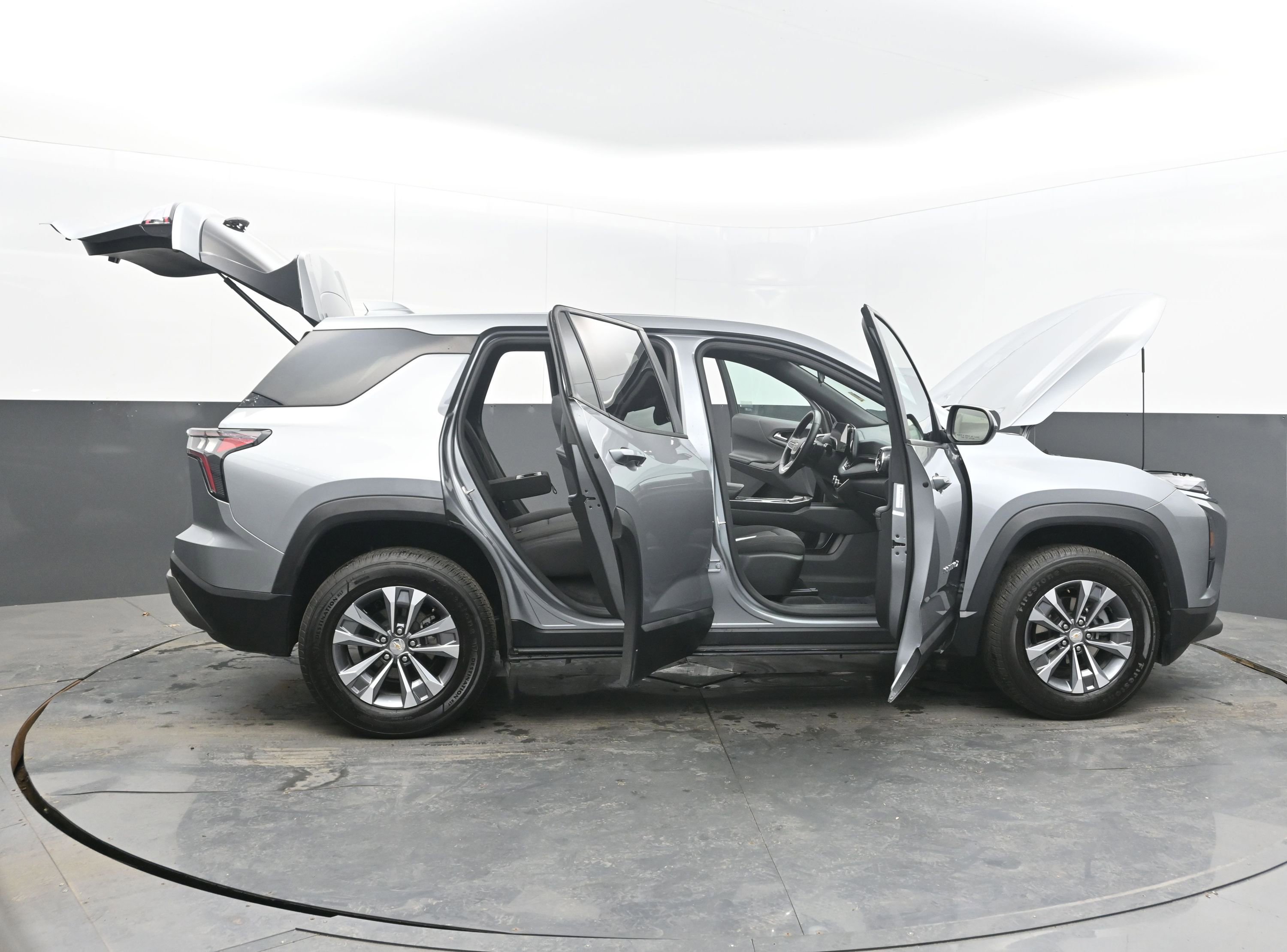 Used 2025 Chevrolet Equinox LT image 43