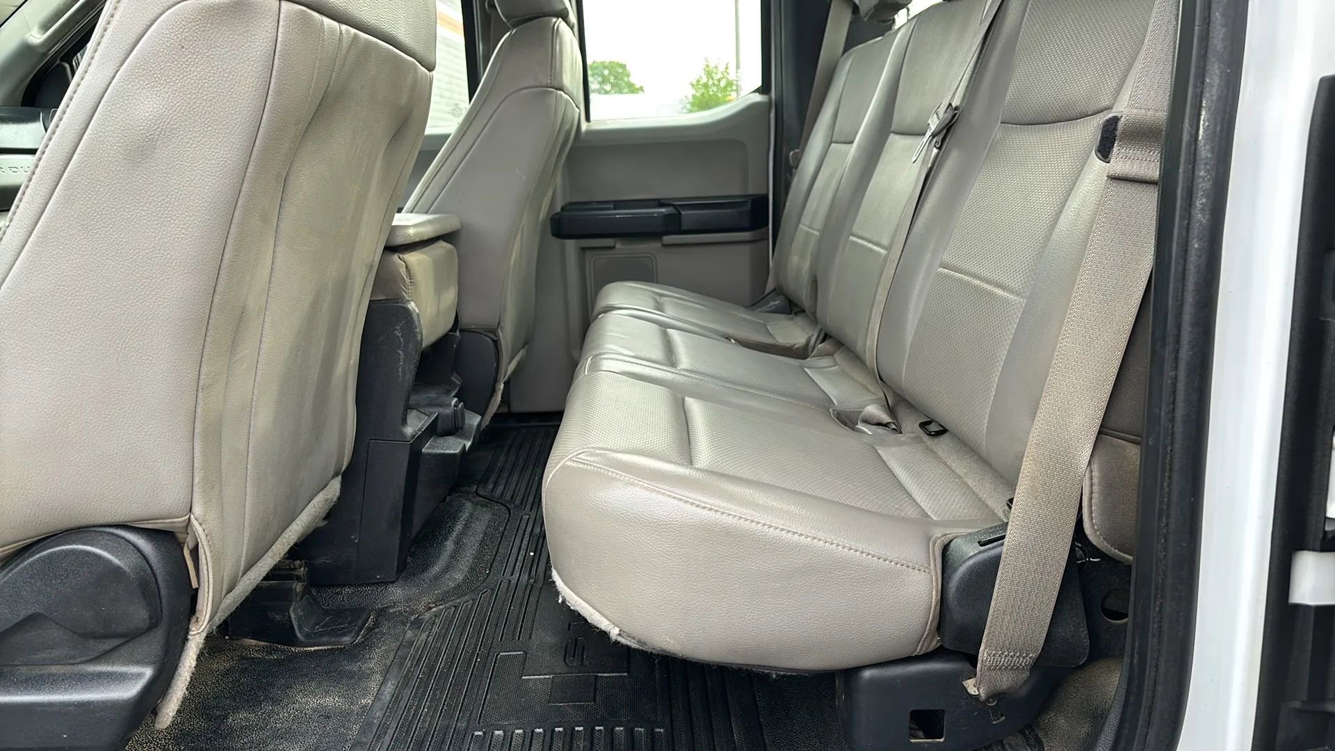 Used 2017 Ford F250 XL w/ Power Equipment Group image 11