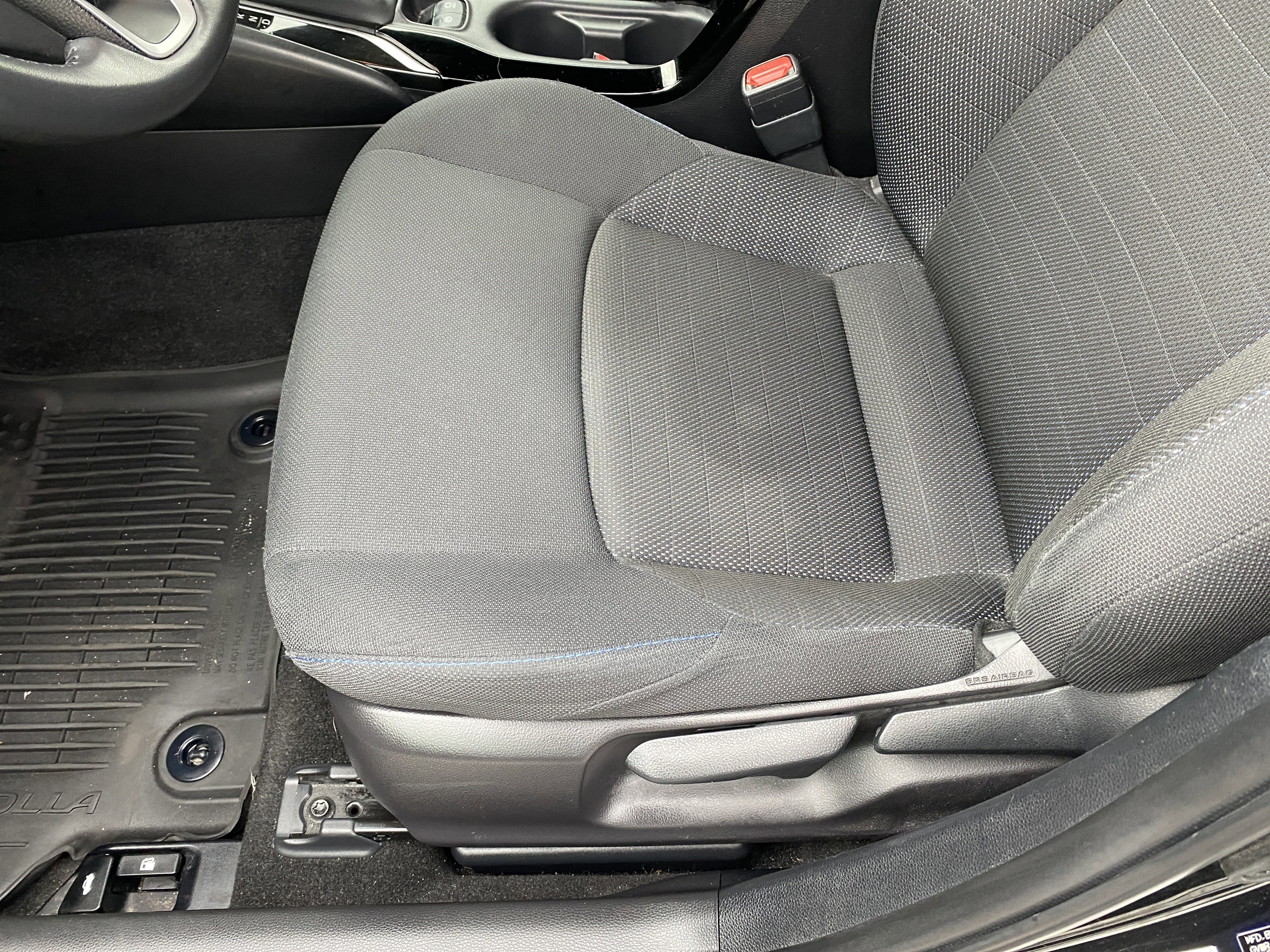 Used 2022 Toyota Corolla SE w/ SE Premium Package image 15