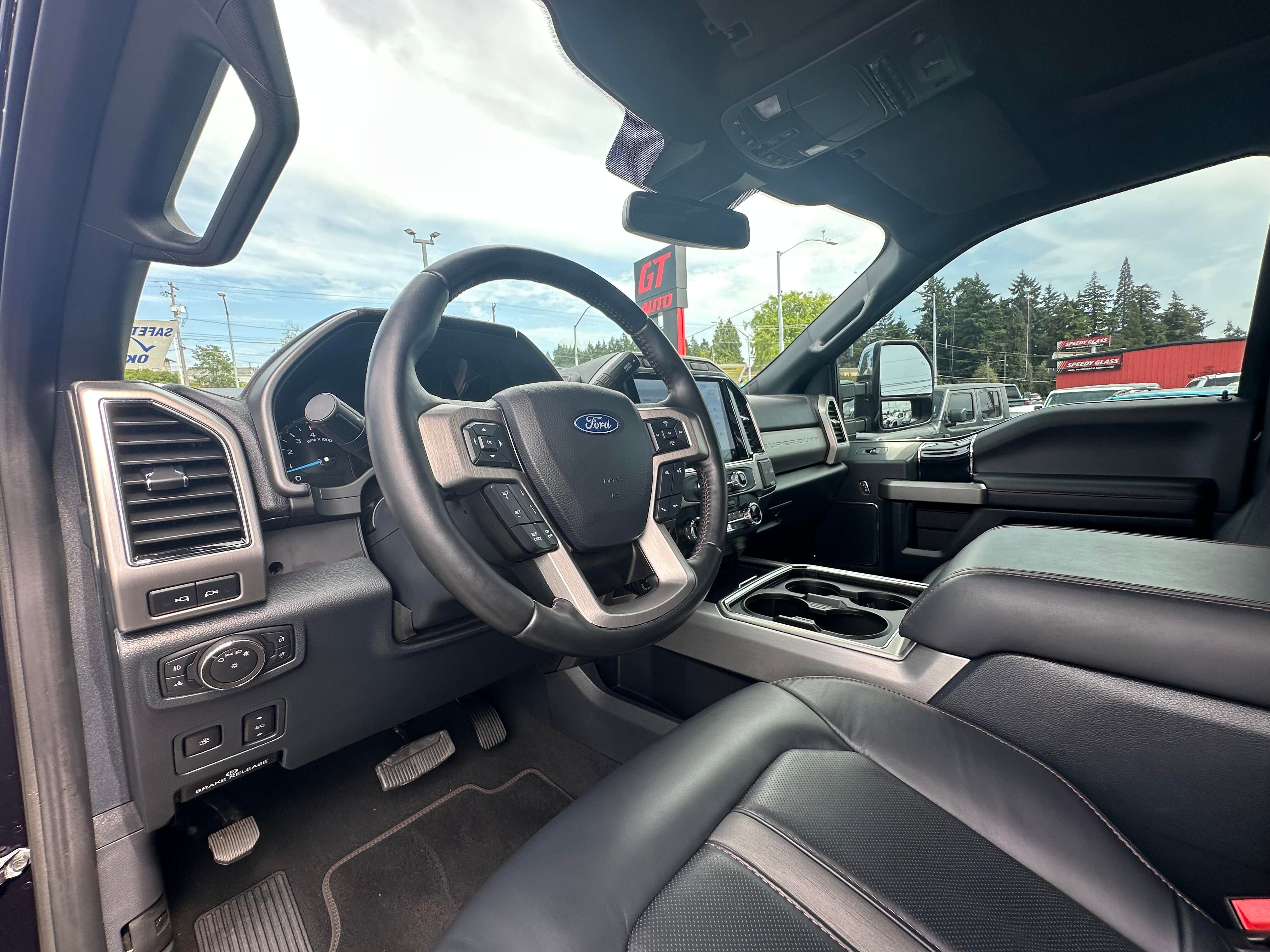 Used 2022 Ford F250 Platinum w/ FX4 Off-Road Package image 11