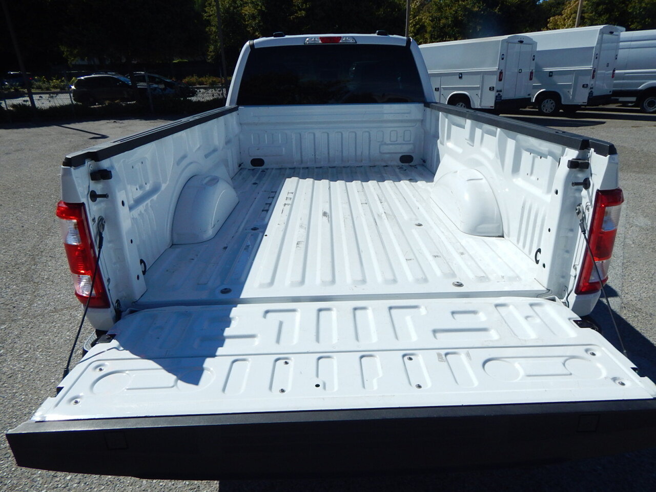 Used 2023 Ford F150 XL RWD image 3