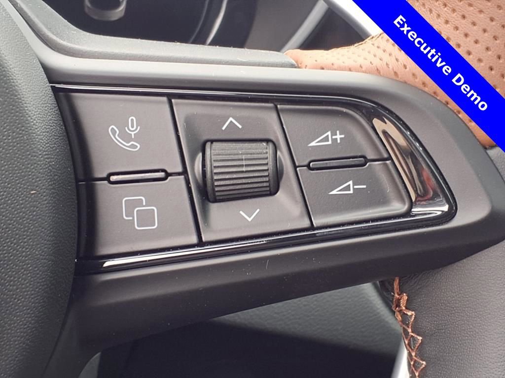 New 2025 Alfa Romeo Giulia w/ Driving Assist Package RWD image 20