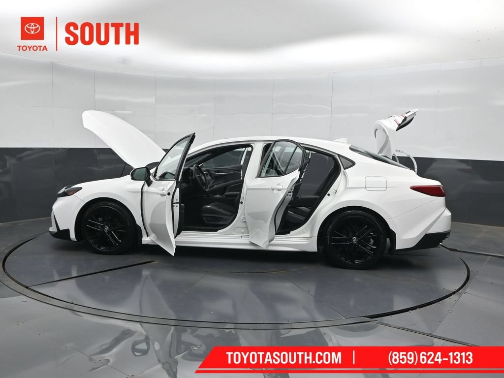 Used 2025 Toyota Camry SE w/ Convenience Package FWD image 57