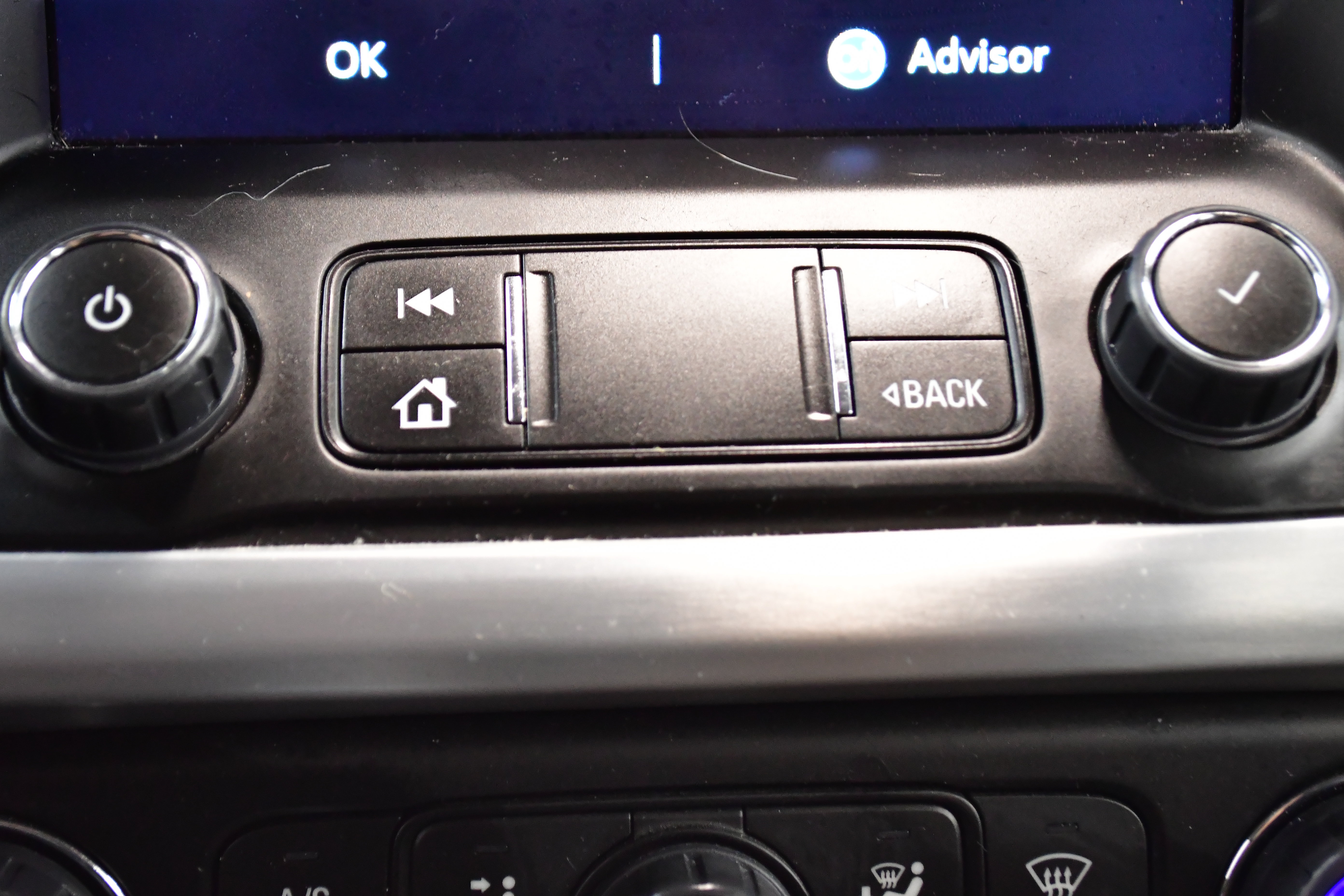 Used 2023 GMC Acadia SLE AWD/4WD image 28