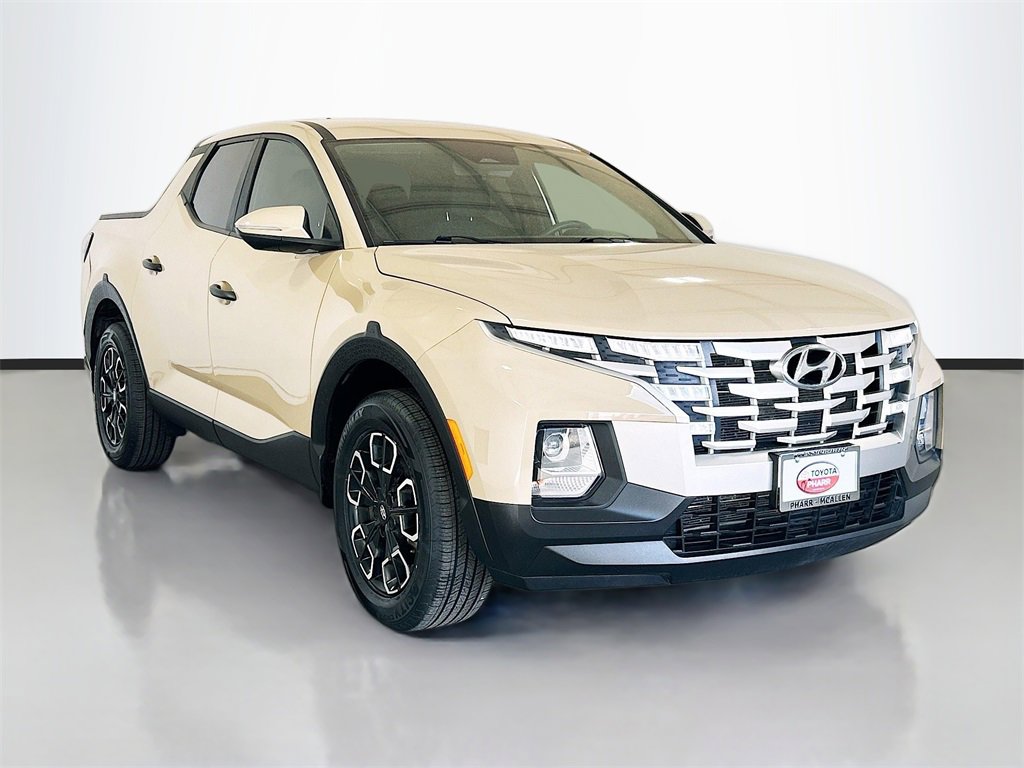 Used 2023 Hyundai Santa Cruz SEL image 3