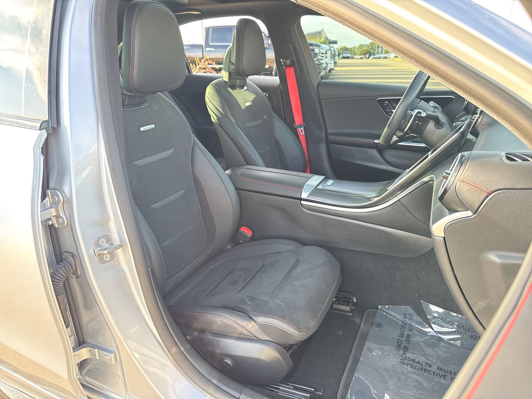 Used 2025 Mercedes-Benz C 43 AMG 4MATIC Sedan image 25