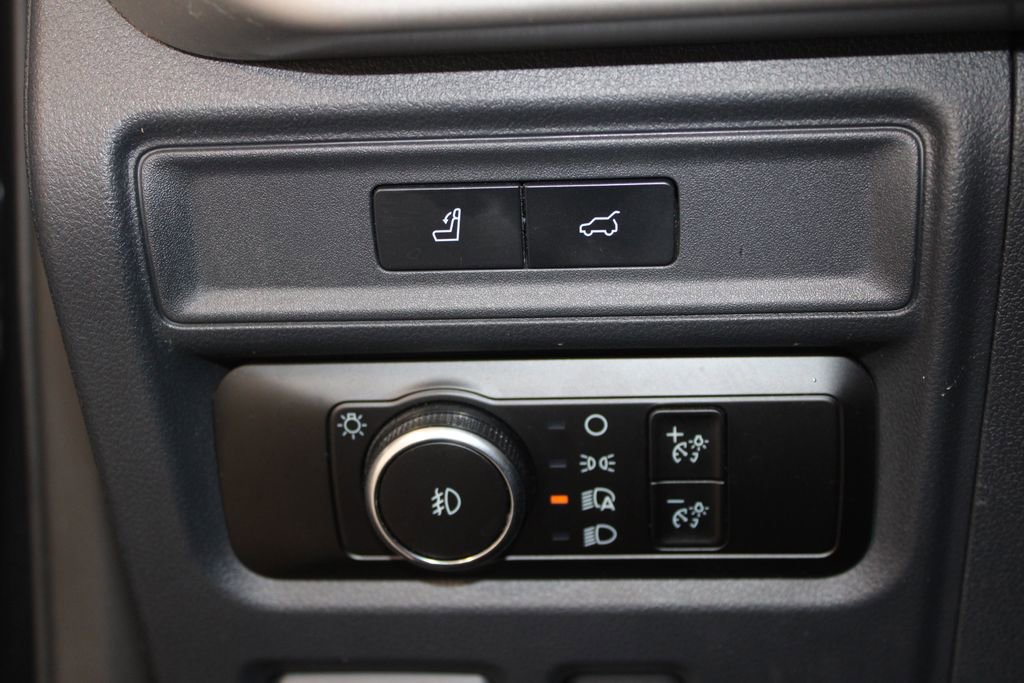 Used 2023 Ford Expedition XLT image 44