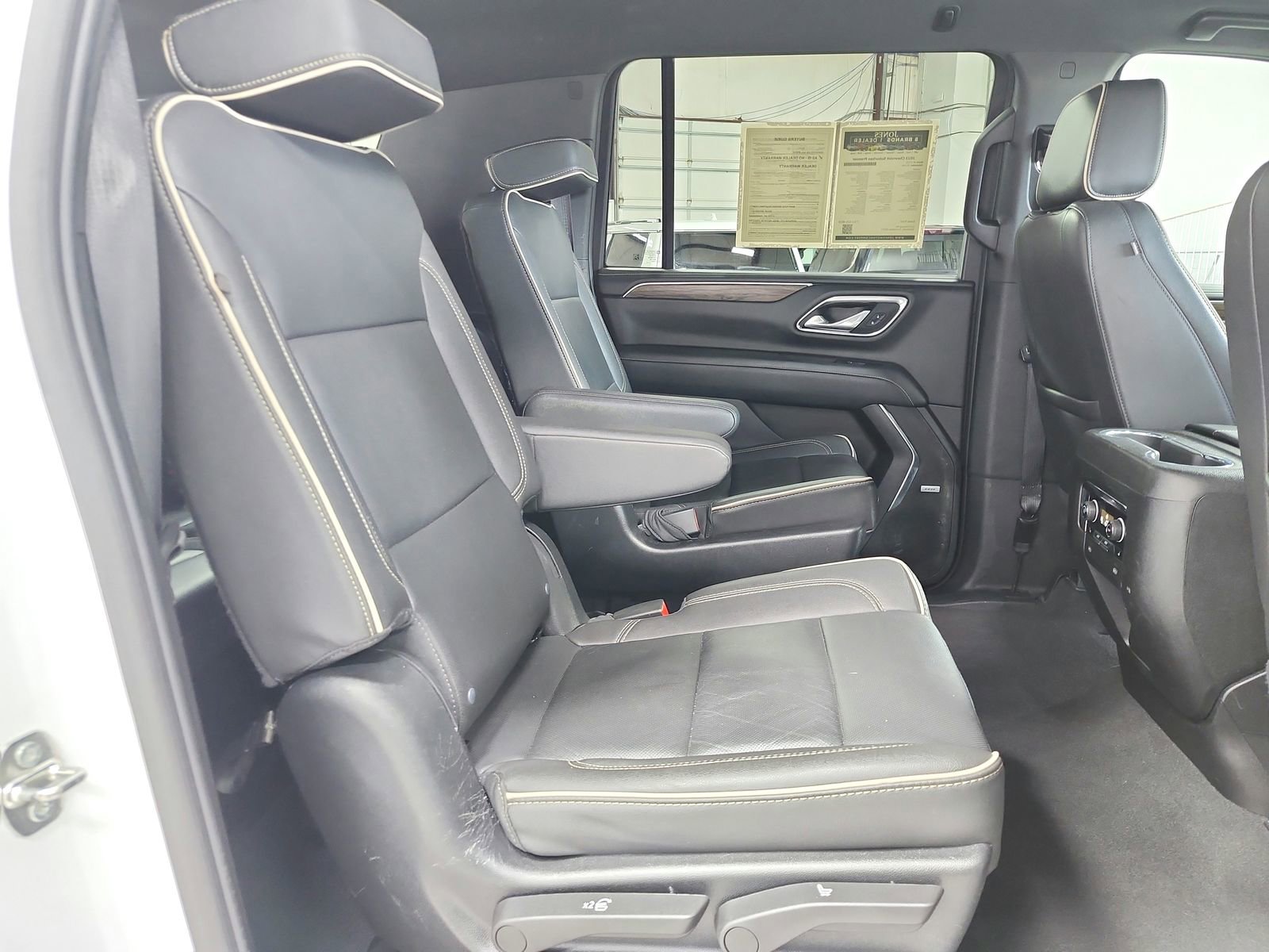 Used 2023 Chevrolet Suburban Premier image 42