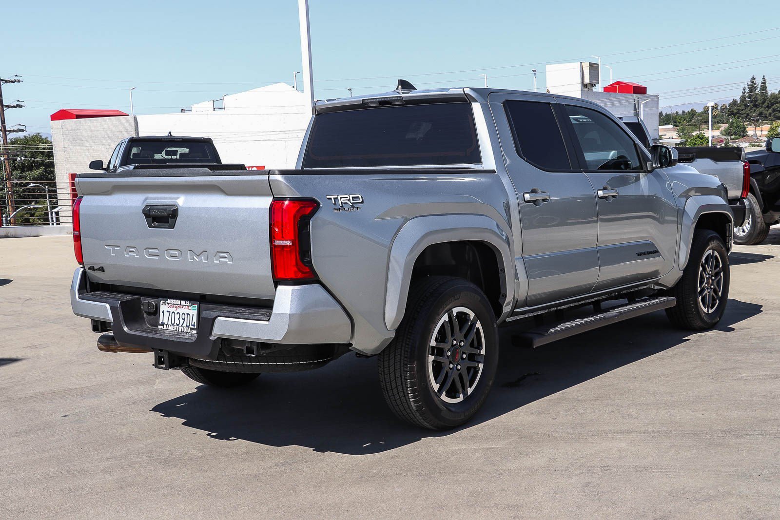 Certified 2025 Toyota Tacoma TRD Sport AWD/4WD image 7