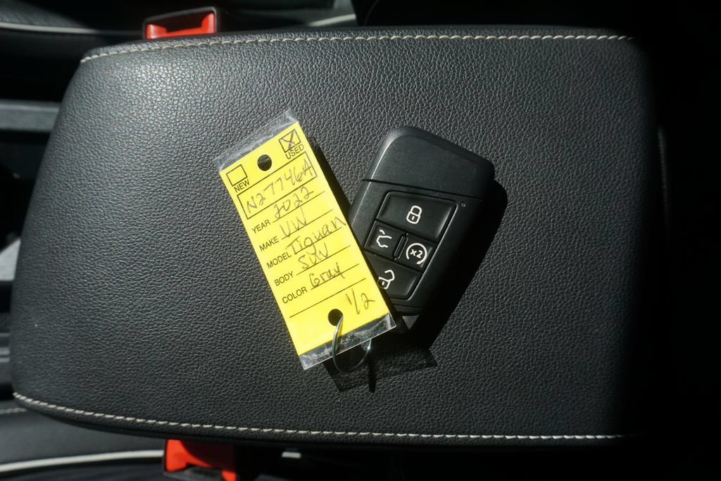 Used 2022 Volkswagen Tiguan SEL R-Line AWD/4WD image 33