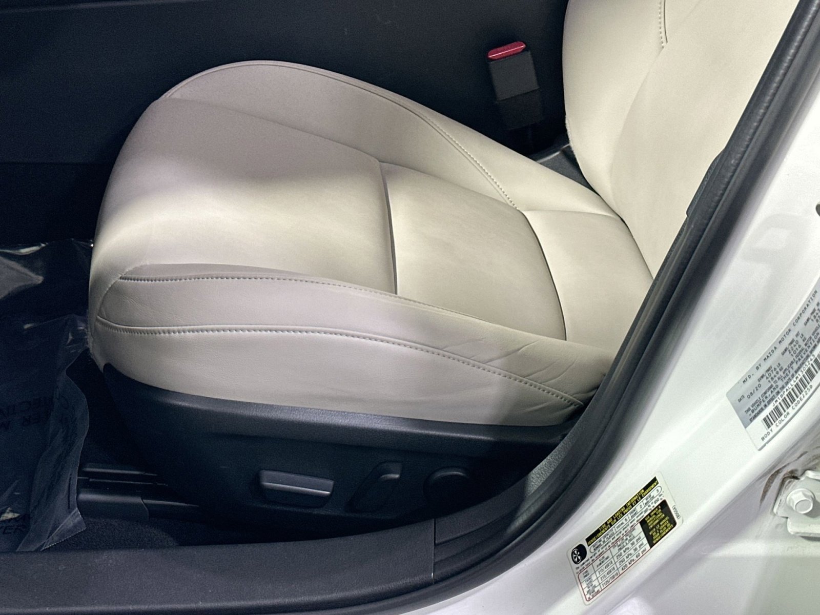 Used 2021 MAZDA MAZDA3 s image 14