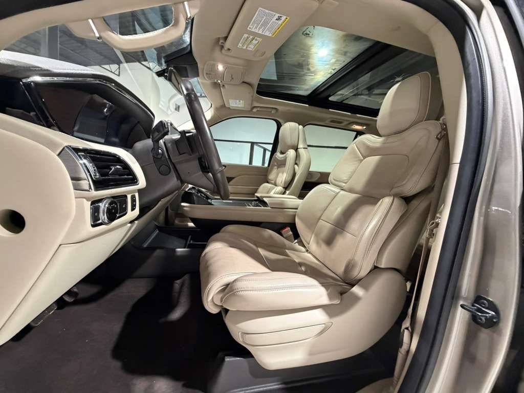 Used 2019 Lincoln Navigator L Reserve w/ Cargo Package image 16