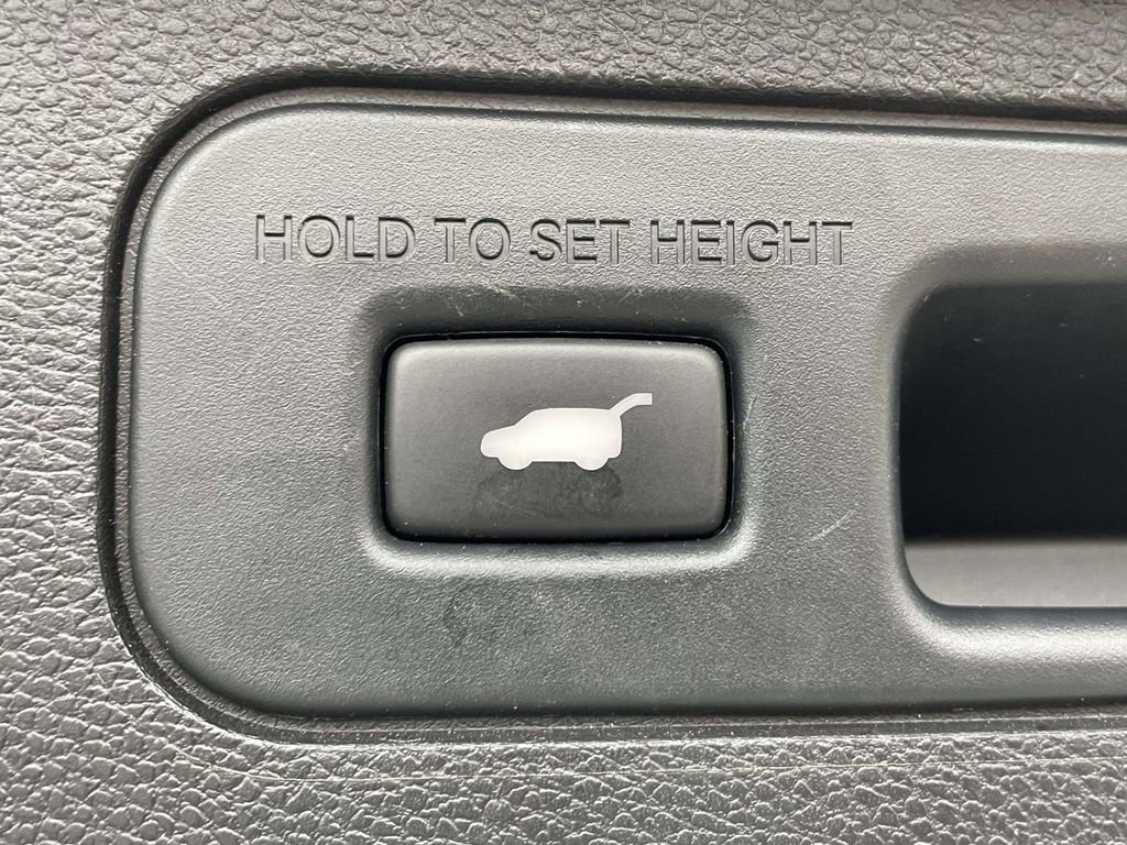 Used 2022 Honda Odyssey Elite image 12