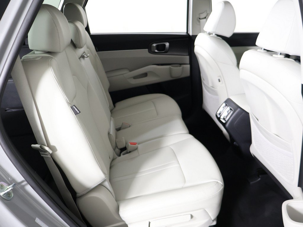 Certified 2026 Kia Sorento S FWD image 34