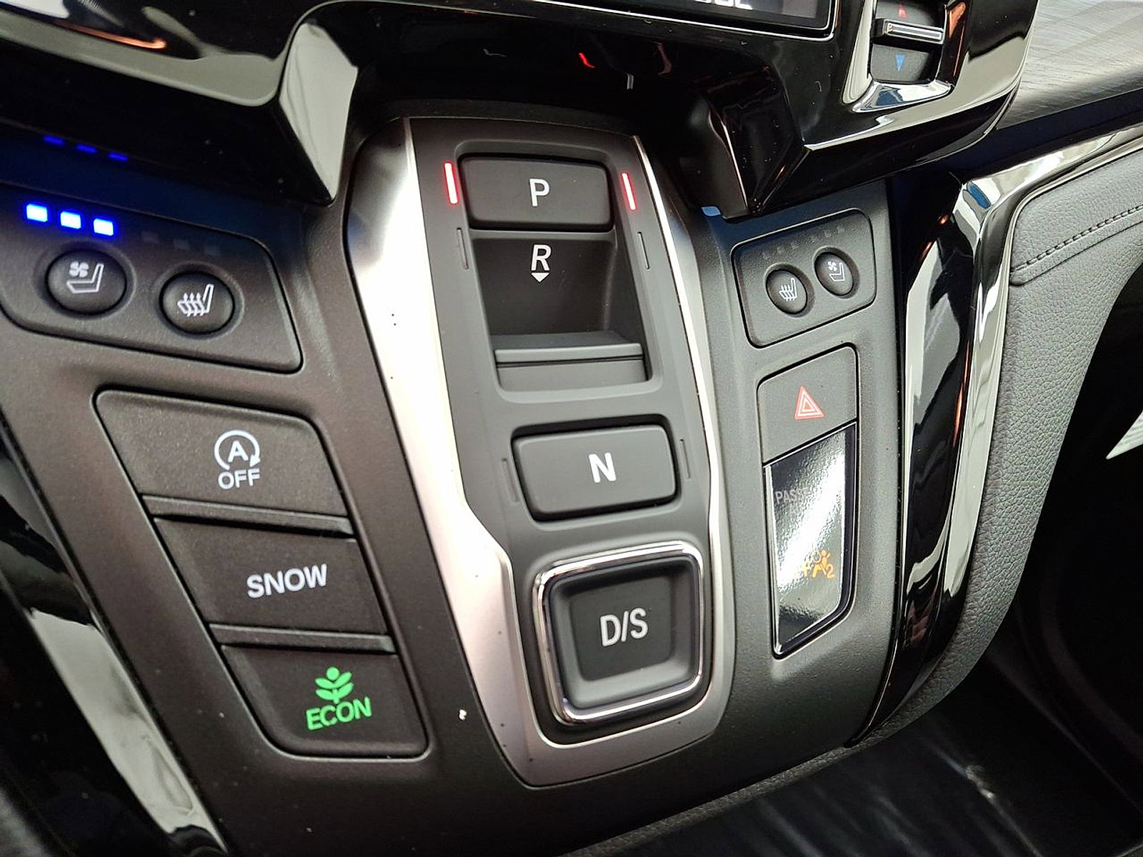 Used 2025 Honda Odyssey Elite image 12