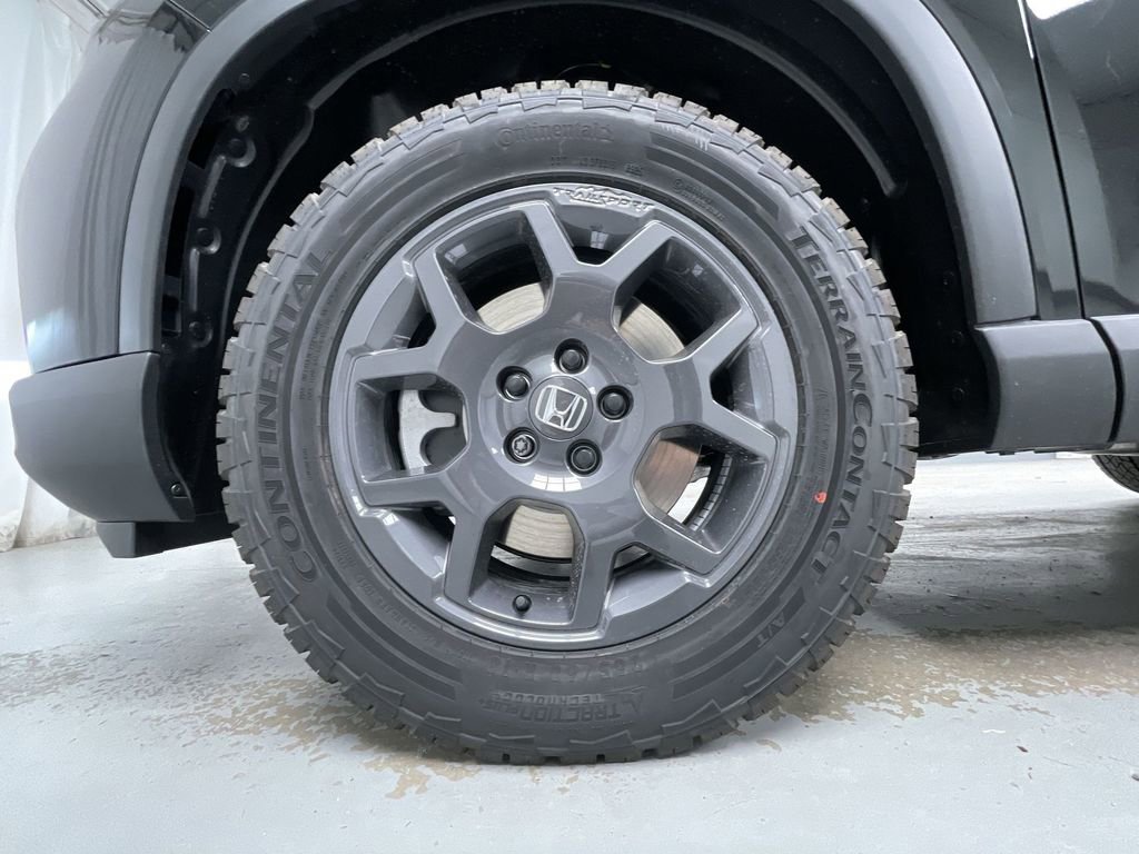 New 2025 Honda Pilot TrailSport image 14
