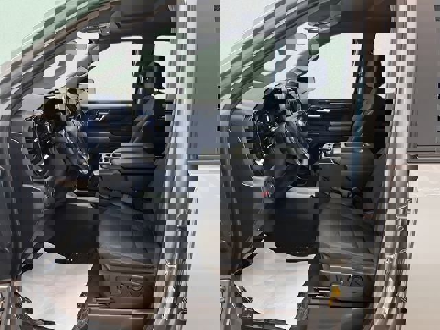 Used 2024 Chevrolet Silverado 1500 LT image 13