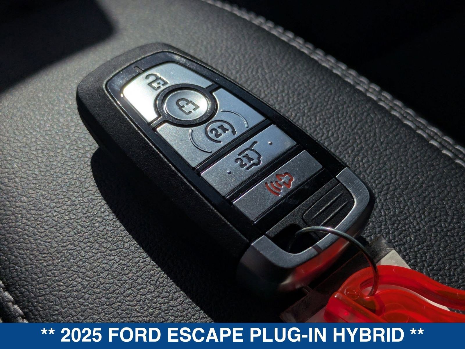New 2025 Ford Escape SE image 36