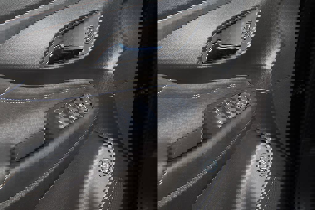 New 2026 Buick Envista Sport Touring image 14