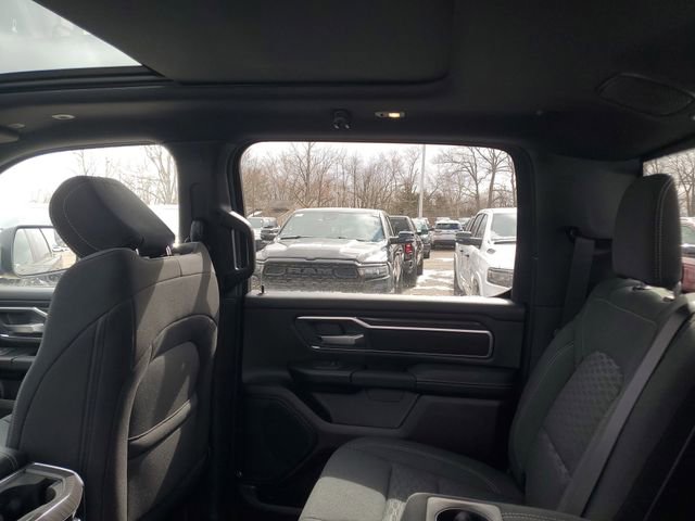 New 2026 RAM 1500 4x4 Crew Cab image 9