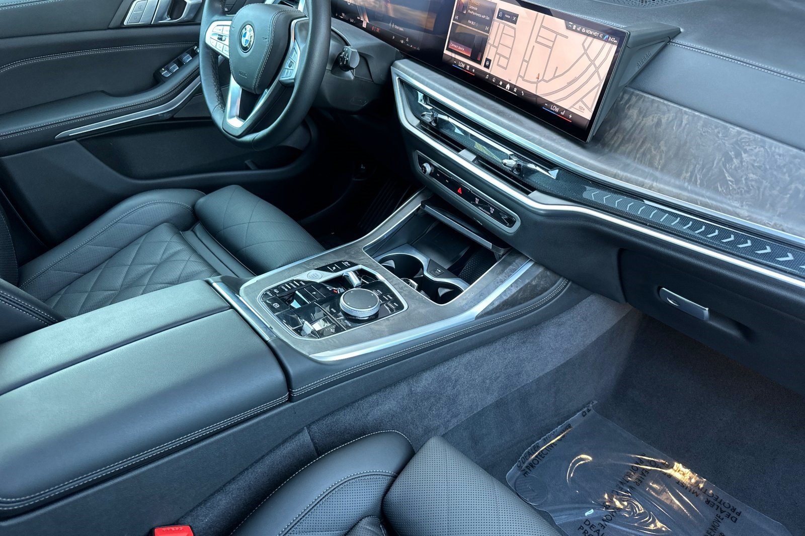 Used 2026 BMW X7 xDrive40i AWD/4WD image 21