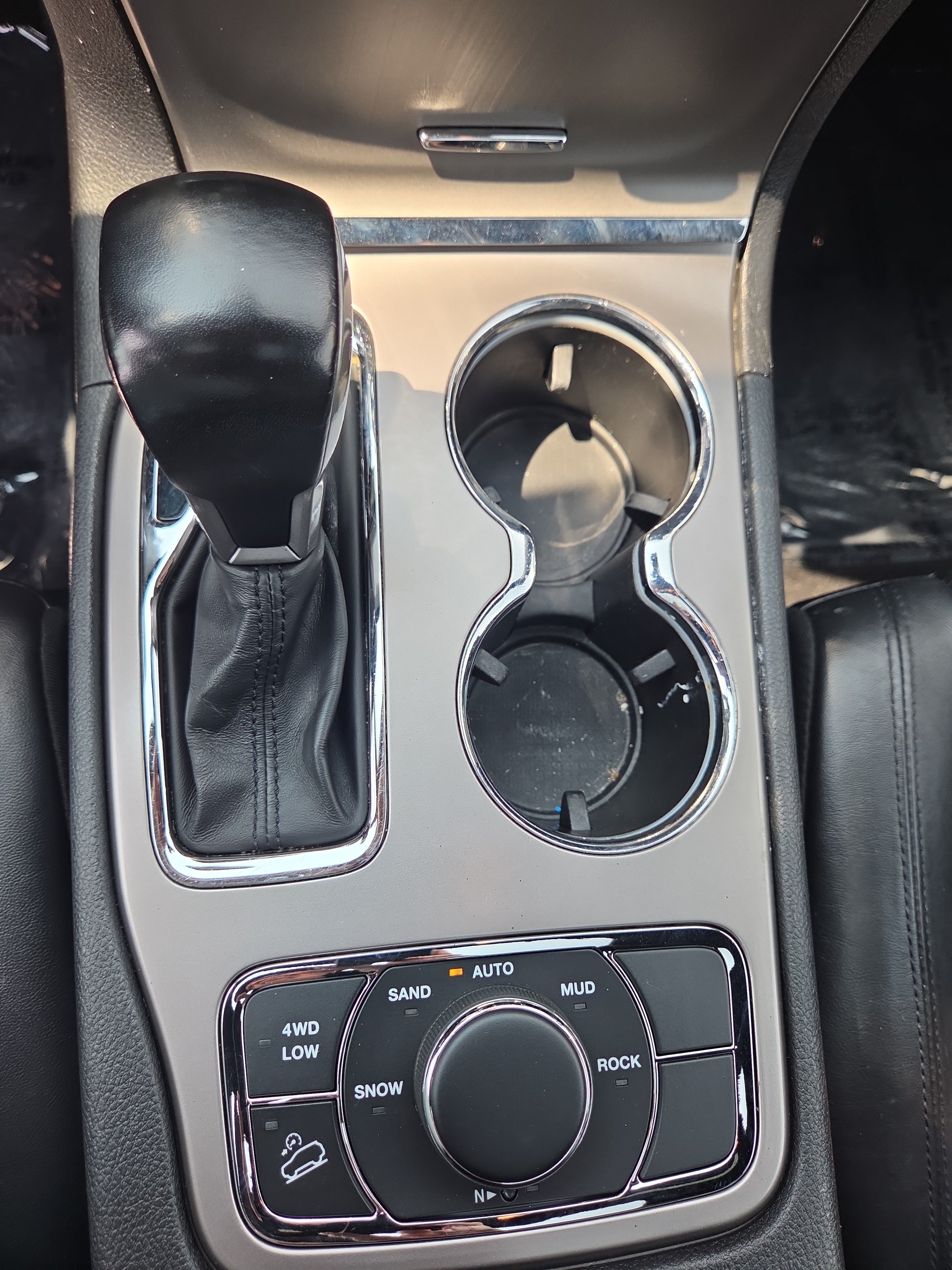 Used 2021 Jeep Grand Cherokee Limited AWD/4WD image 8