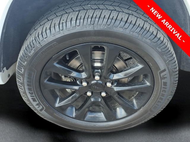 Used 2021 Jeep Grand Cherokee Laredo X image 7