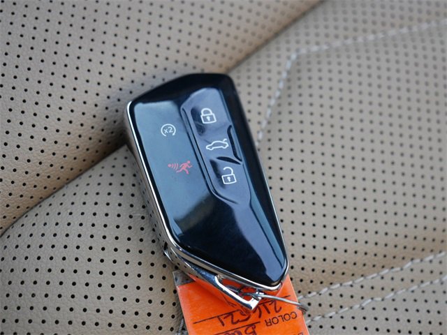 Certified 2024 Volkswagen Atlas Cross Sport SE image 33