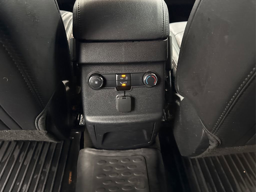 Used 2017 Ford Explorer XLT w/ Equipment Group 202A image 32