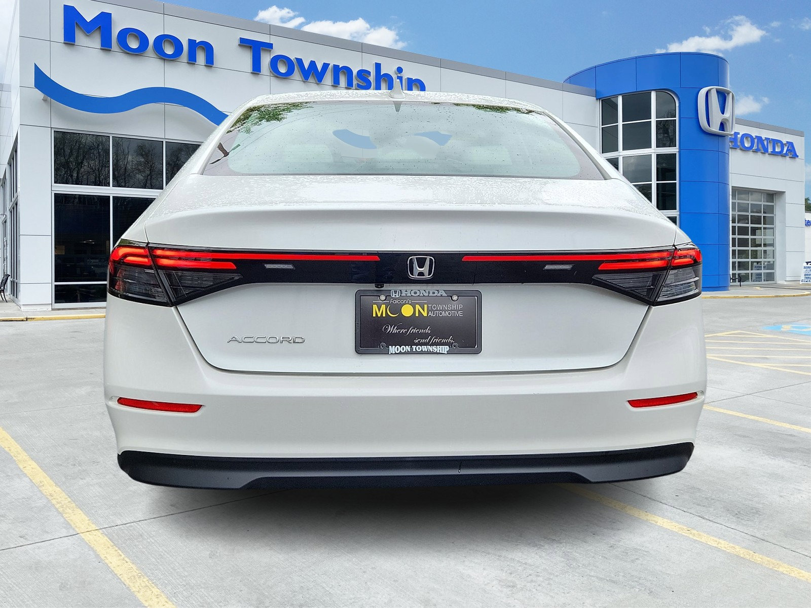 Used 2023 Honda Accord LX image 5