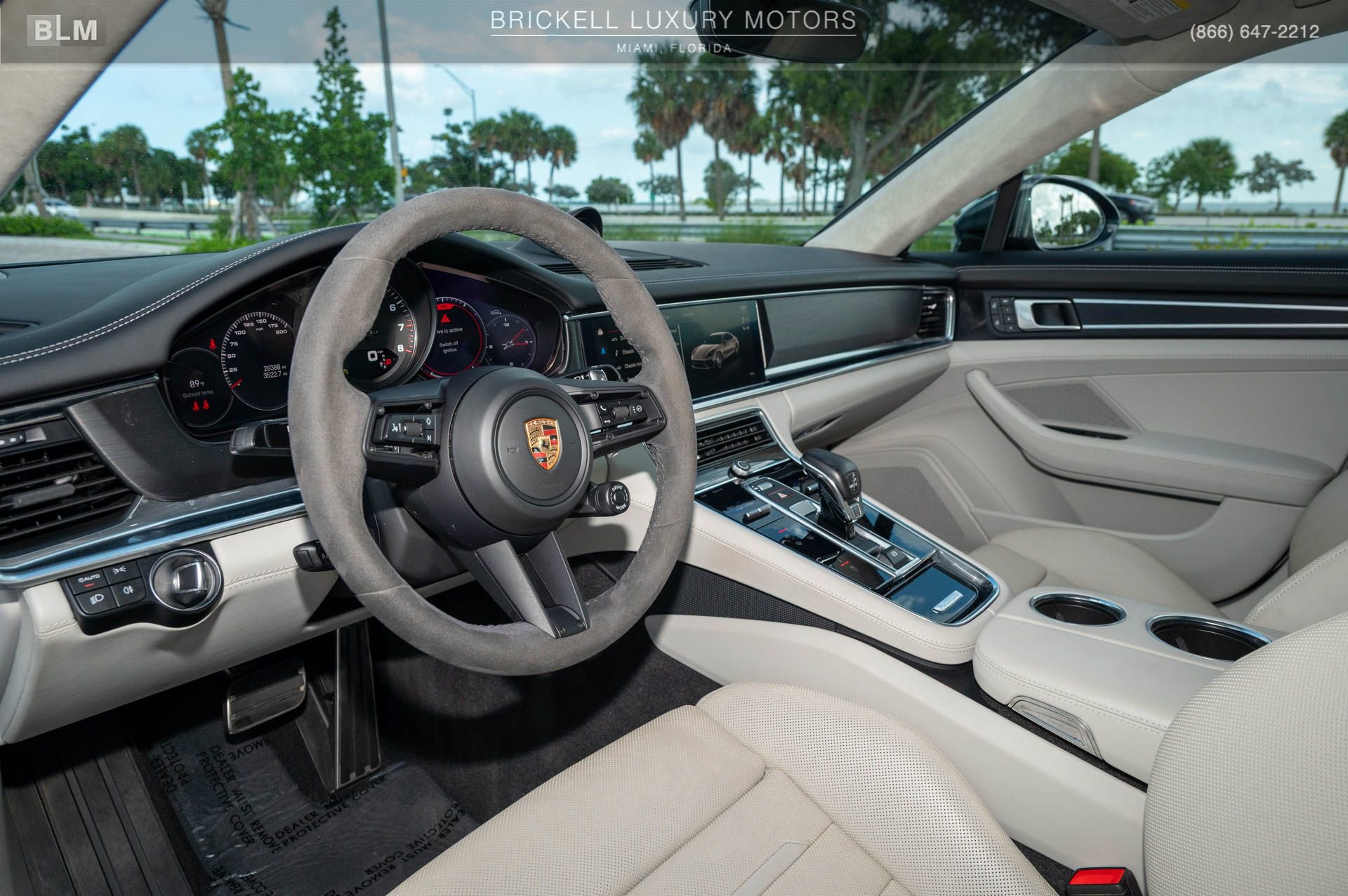 Used 2022 Porsche Panamera GTS image 7